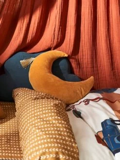 Coussin Lune En Velours EDEN INDIA Ocre - Vertbaudet 5 Coussin Lune En Velours EDEN INDIA Ocre - Vertbaudet -Vertbaudet Enfant Promos Magasin coussin lune en velours eden india 2