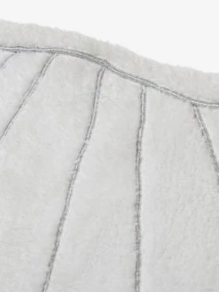 Grand Tapis En Fourrure Coquillage SOUS L'OCÉAN Ecru - Vertbaudet 10 Grand Tapis En Fourrure Coquillage SOUS L'OCÉAN Ecru - Vertbaudet -Vertbaudet Enfant Promos Magasin grand tapis en fourrure coquillage sous locean 4