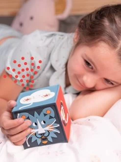 La Conteuse Merveilleuse JOYEUSE Multicolore - Joyeuse -Vertbaudet Enfant Promos Magasin la conteuse merveilleuse joyeuse 2